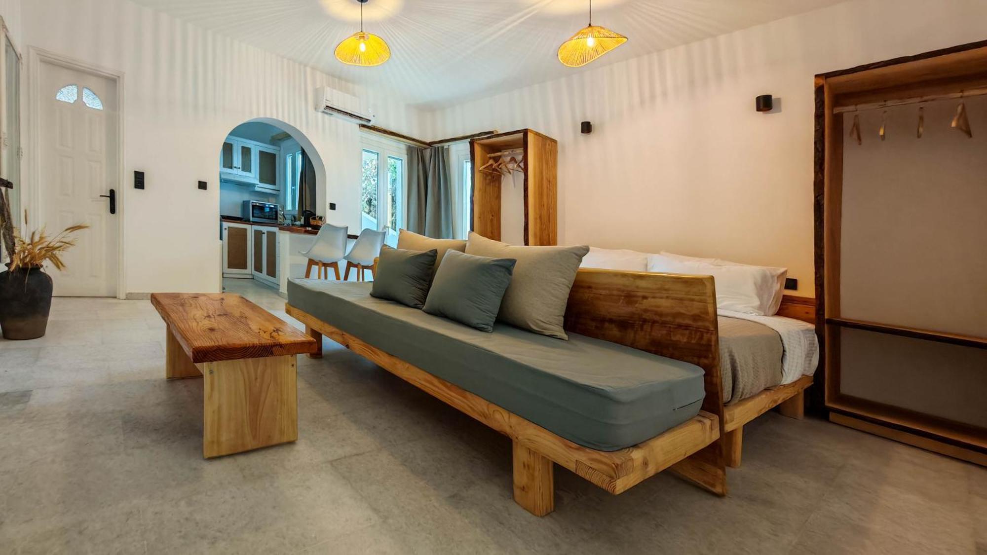 Paraga Suites Naxos City Екстериор снимка