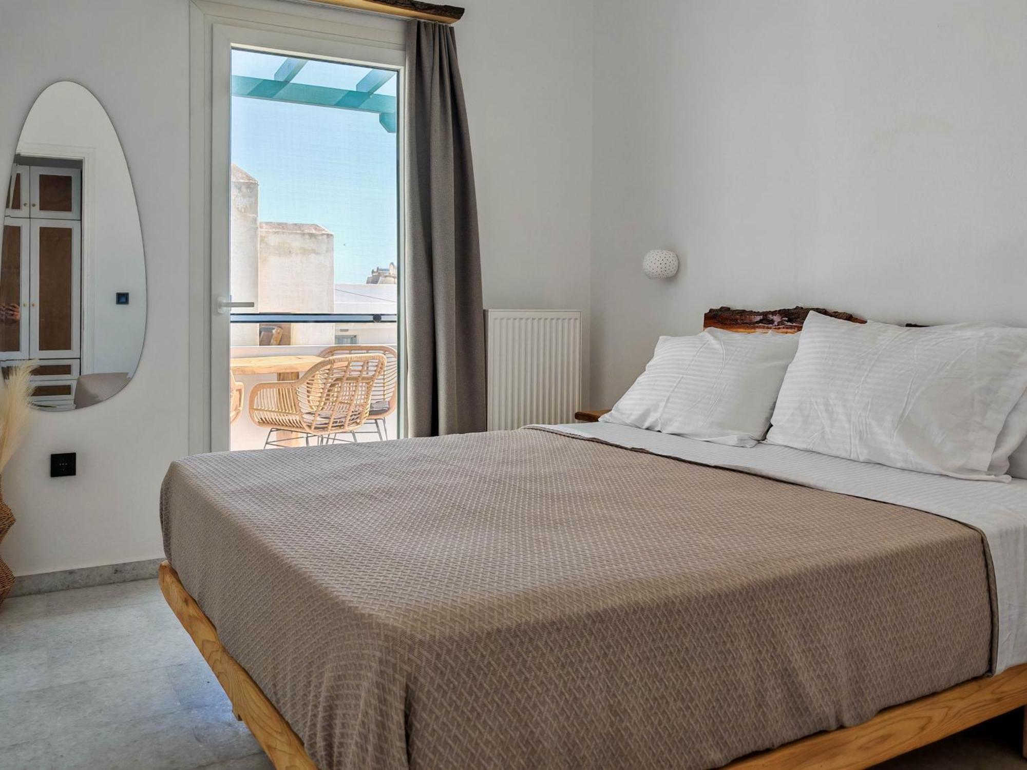 Paraga Suites Naxos City Екстериор снимка