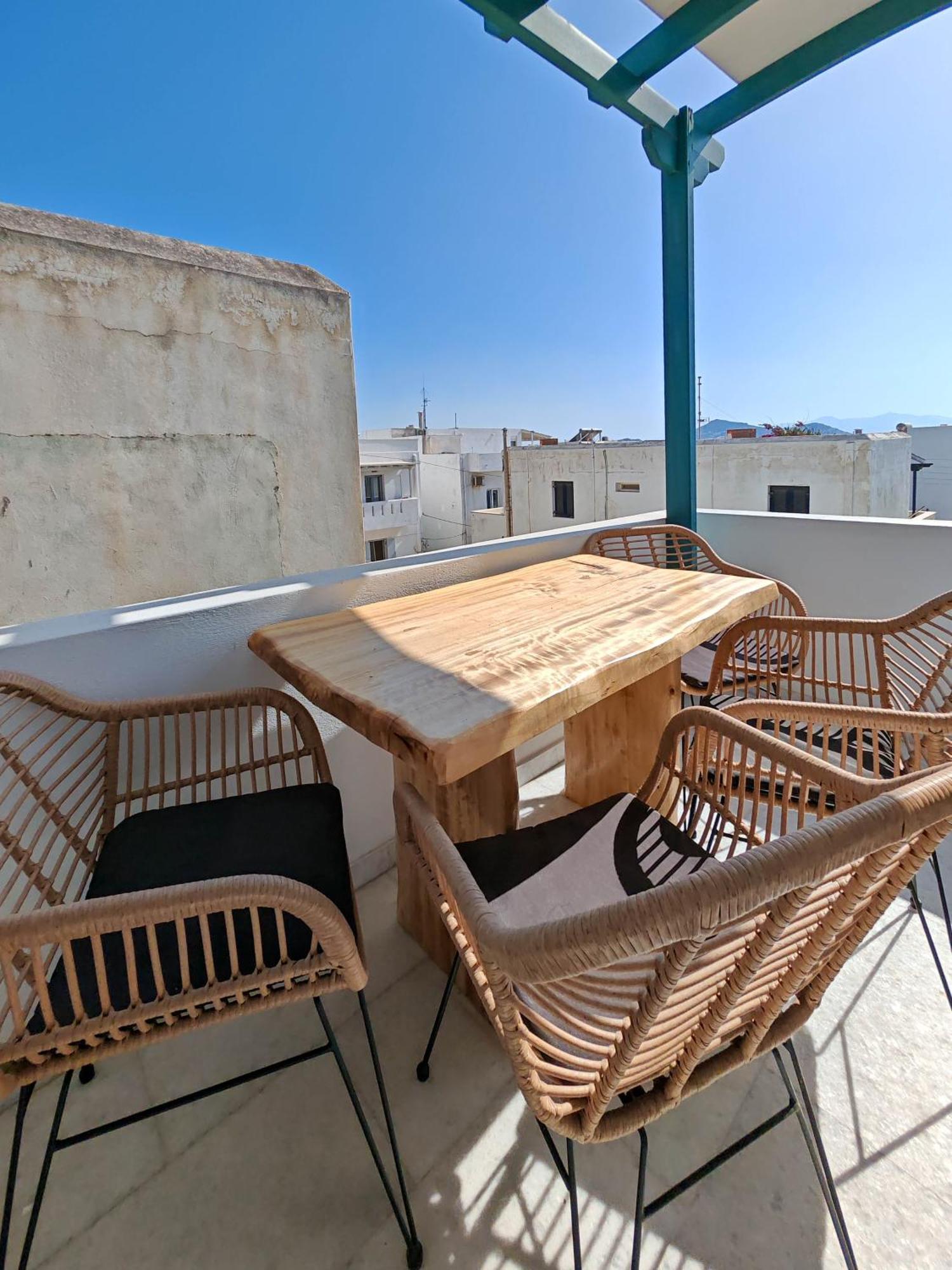 Paraga Suites Naxos City Екстериор снимка